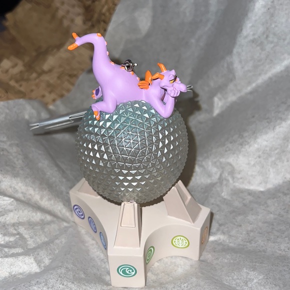 Spaceship Earth with Figment Light-Up Ornament – EPCOT 40th Anniversary - Picture 9 of 14